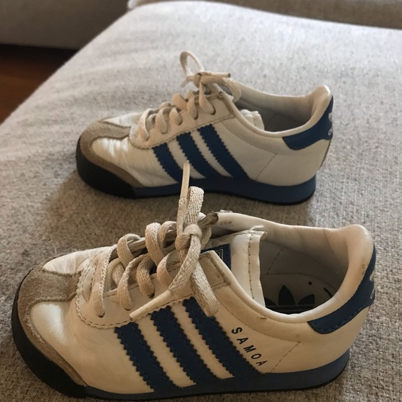 SOLD on Mercari.  Toddler size 6.5 white & blue Samoa Adidas shoes - Picture 4 of 6